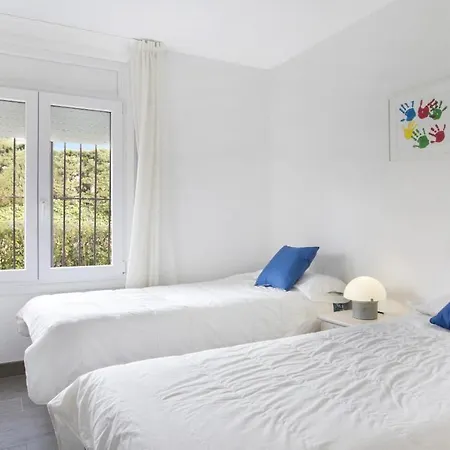 I-51 - * Calella De Palafrugell